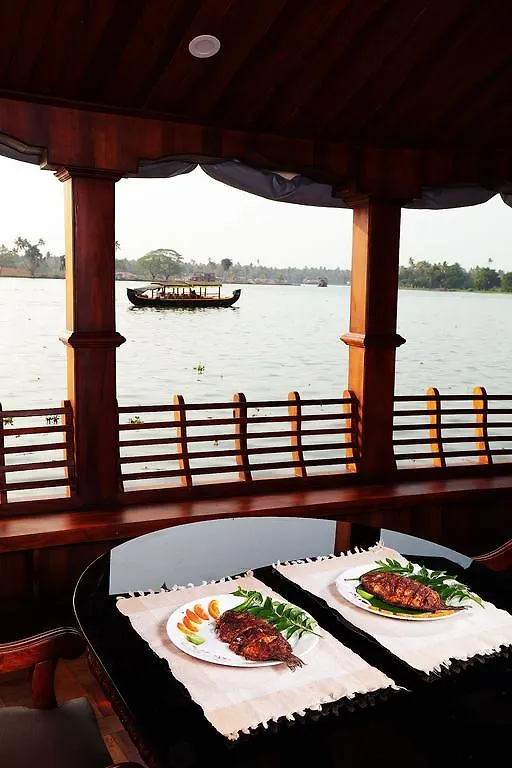 Soma House Boat Hotel Alappuzha Bådhotel