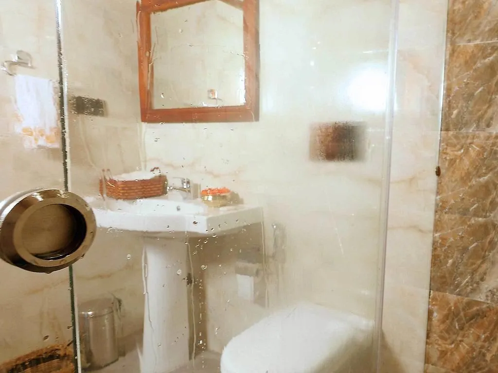 Hotel Soma House Boat Alappuzha Hotel na wodzie