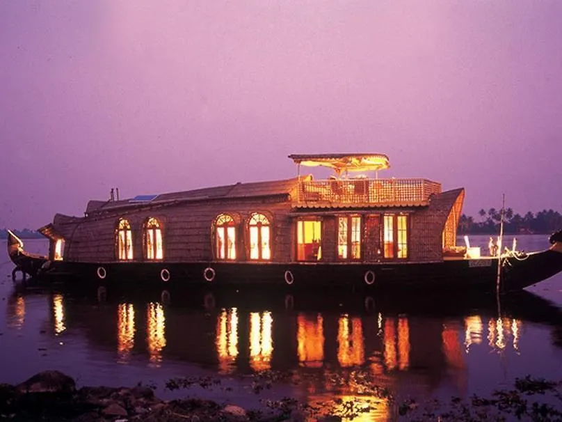Hotel Soma House Boat Alappuzha