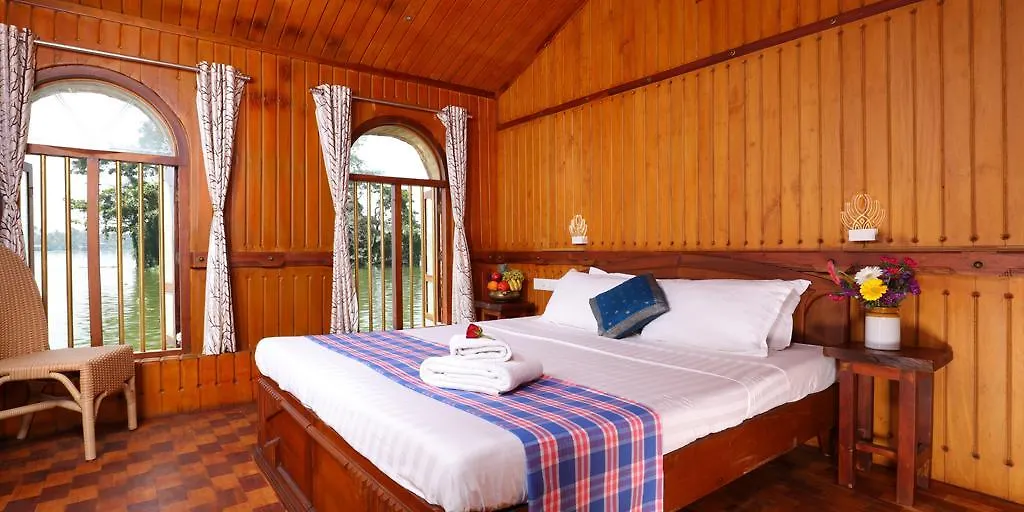 Hotel Soma House Boat Alappuzha Hotel na wodzie