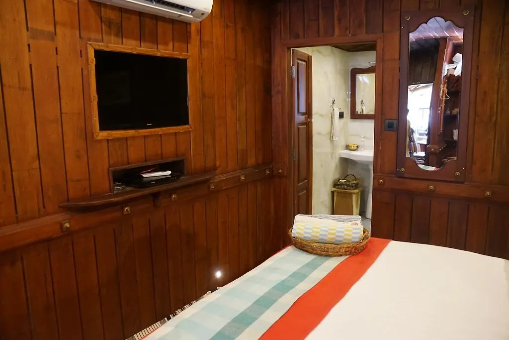 Hotel Soma House Boat Alappuzha